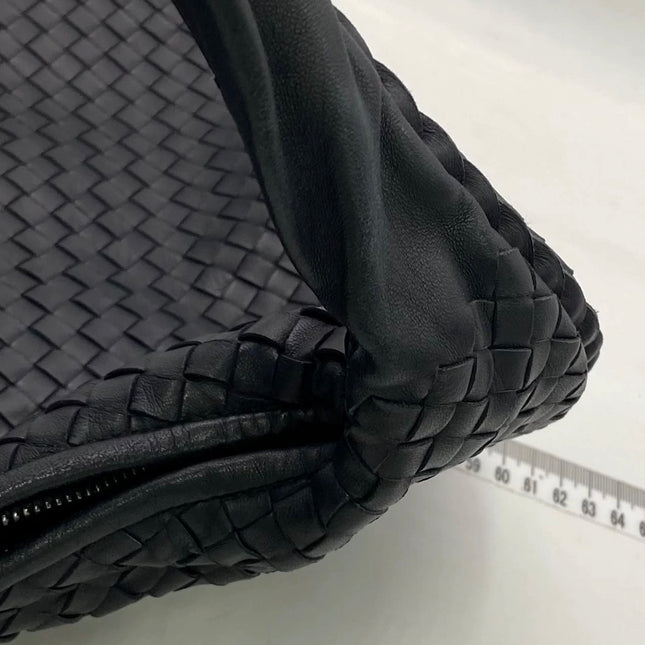 Bottega Veneta Veneta Hobo Maxi Black Leather 52-54cm