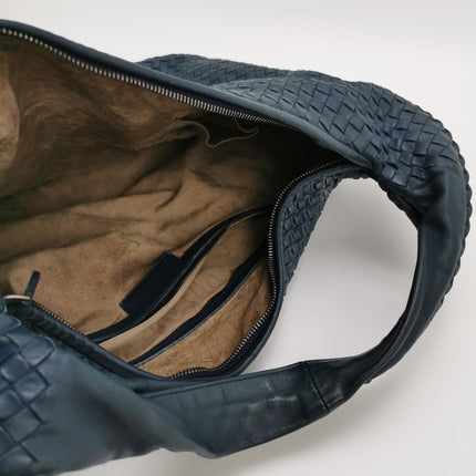 Bottega Veneta Veneta Hobo Maxi Navy Intrecciato Leather 51cm