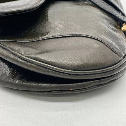 Sac bandoulière Dior Saddle petit modèle vintage en cuir verni imprimé oblique vert foncé