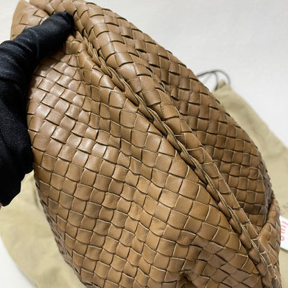 Sold Bottega Veneta Belly Hobo Intrecciato Lambskin Leather Camel Beige Large 50cm