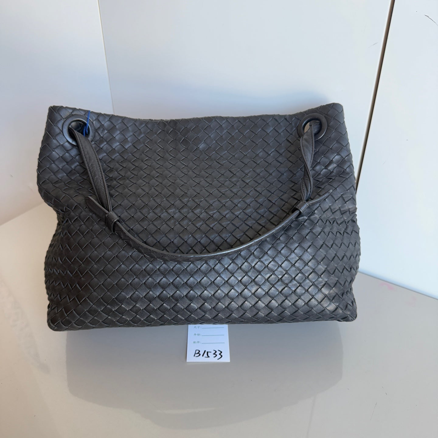 Bottega Veneta Garda Shoulder Bag Intrecciato Nappa Leather Black Large 33cm-Luxbags