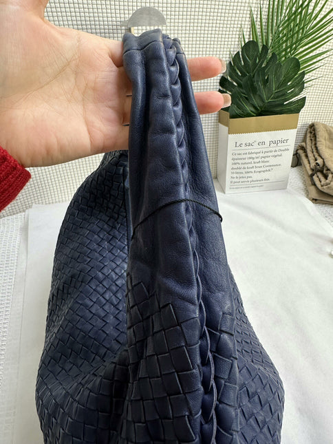 Bottega Veneta Belly Hobo Intrecciato Leather Navy Large 45