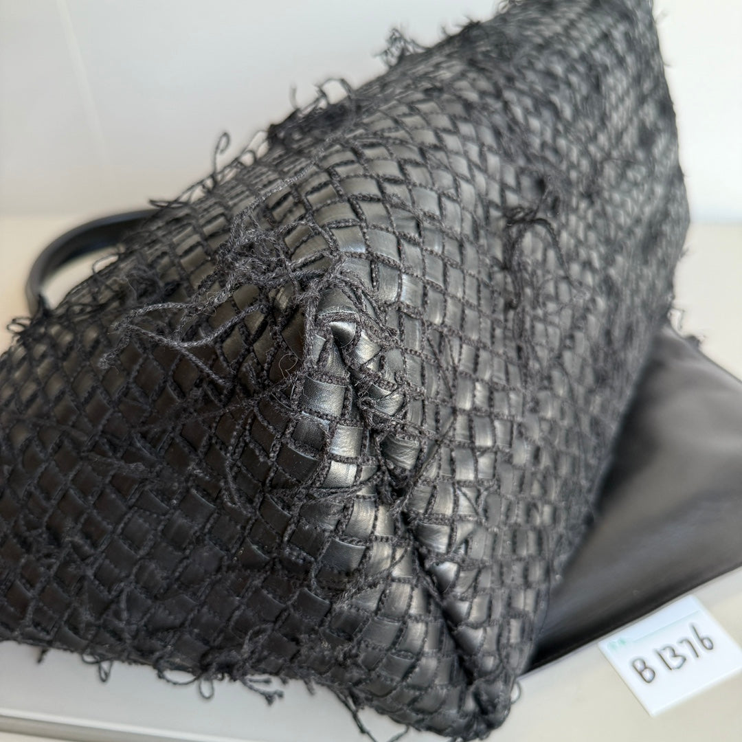 Bottega Veneta Cabat Large Intreccio Leather with Fringes Black 40cm