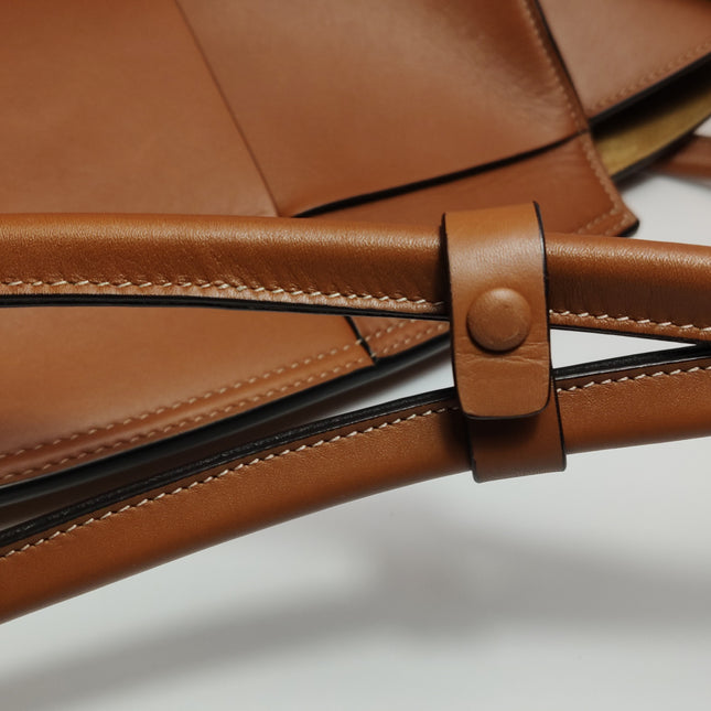 Bottega Veneta Arco Tote Bag Medium Tan Brown Leather 33