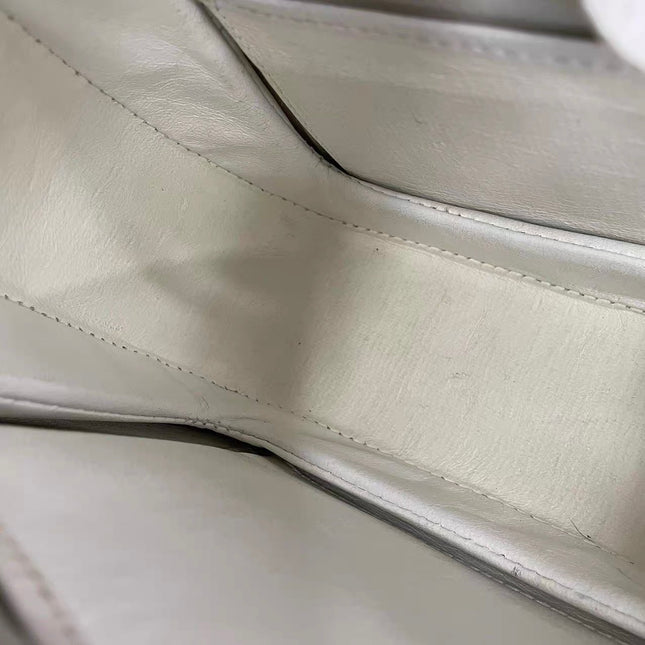 Gucci Bamboo 1947 Top Handle Bag White Grained Leather Medium