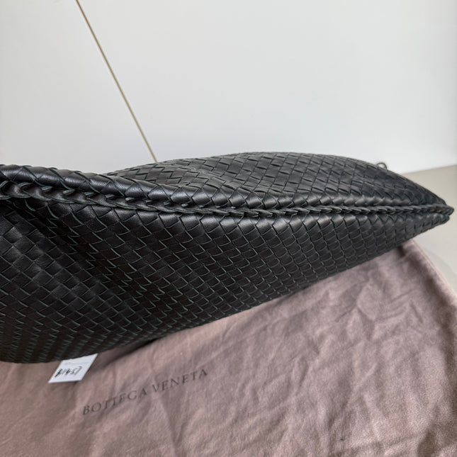 Bottega Veneta Veneta Hobo Maxi Black Leather 52cm