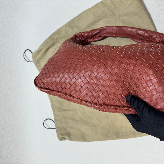 Sold Bottega Veneta Veneta Hobo Small Burgundy 40cm Lambskin Leather