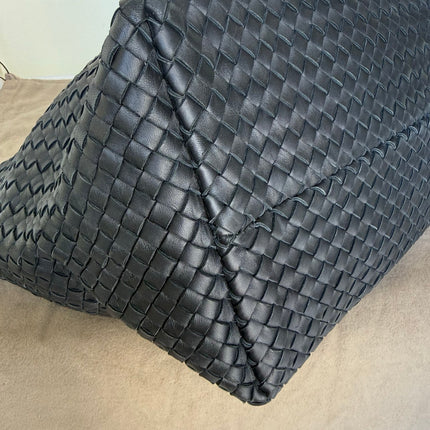 Bottega Veneta Cabat Large Intreccio Leather Tote Bag Black 45cm