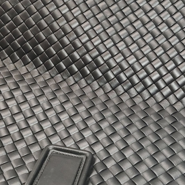 Bottega Veneta XXL Snap Tote Black Intrecciato Leather With Pouch