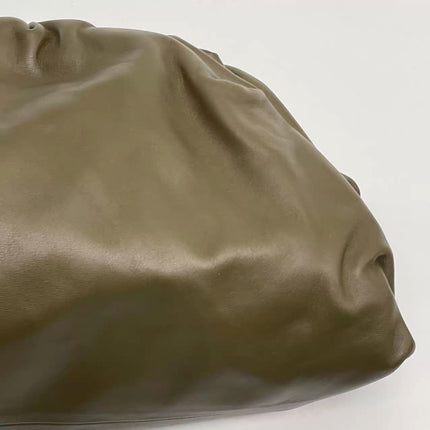 Bottega Veneta Pouch Calfskin Leather Dark Green Large