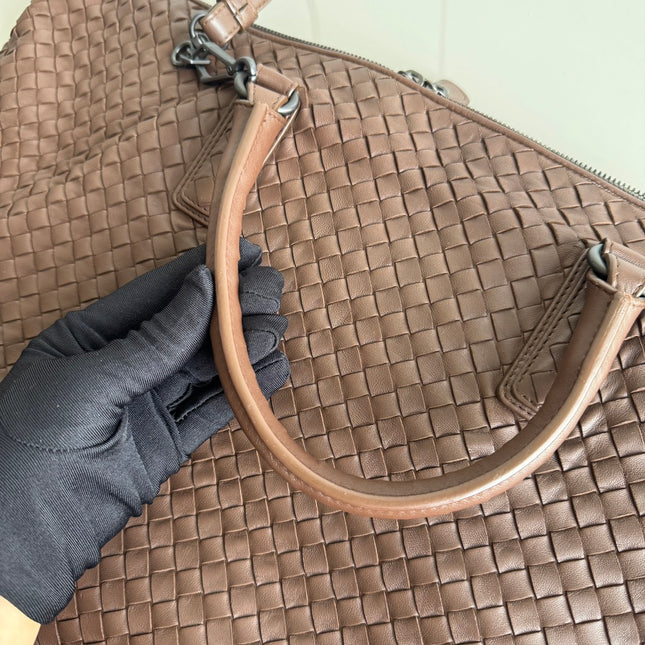 Bottega Veneta Maxi Convertible Tote Bag Hobo Chocolate Brown Leather Two-way Carry 50cm