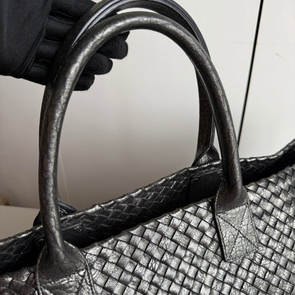 Bottega Veneta Cabat Maxi Intreccio Leather Tote Bag Metallic 50cm