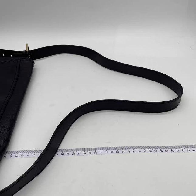 FENDI Baguette Large Black Calfskin Leather Shoulder Bag