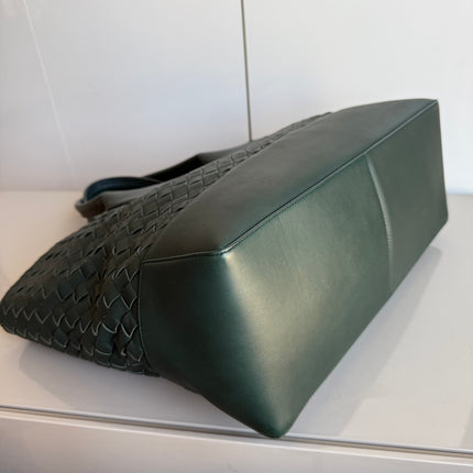 Bottega Veneta New Cabat Medium Intreccio Leather Tote Bag Dark Forest Green