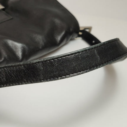 Fendi Mamma Baguette Black Lambskin Leather Green Enamel Buckle