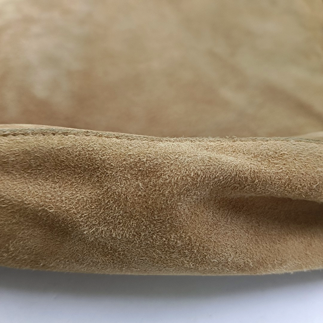 Fendi Mamma Baguette Large Brown Suede Leather Zipper Opening