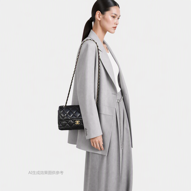 Chanel Classic Flap Medium Happy Stitch Cuir de veau vieilli noir Finitions dorées, 2015-2016