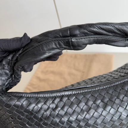 Bottega Veneta Intrecciato Hobo Bag Medium Black Leather 47cm