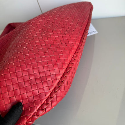 Bottega Veneta Veneta Hobo Maxi Dark Red Leather 51cm