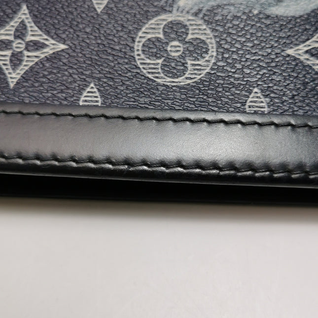 Louis Vuitton x Chapman Brothers Pochette Voyage Medium Lion Navy