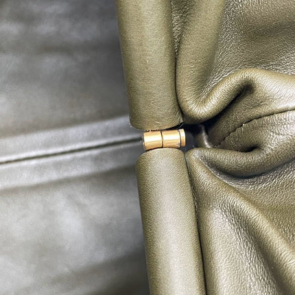 Bottega Veneta Pouch Calfskin Leather Dark Green Large