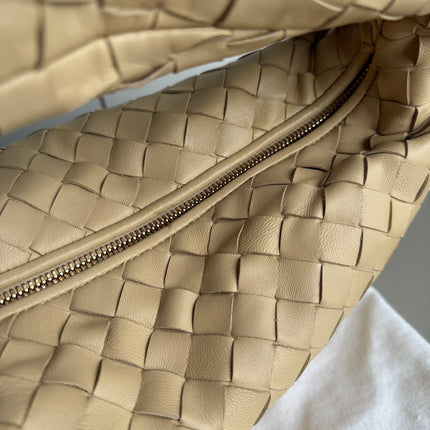 Bottega Veneta Jodie Small Lambskin Leather Beige Oats 36cm