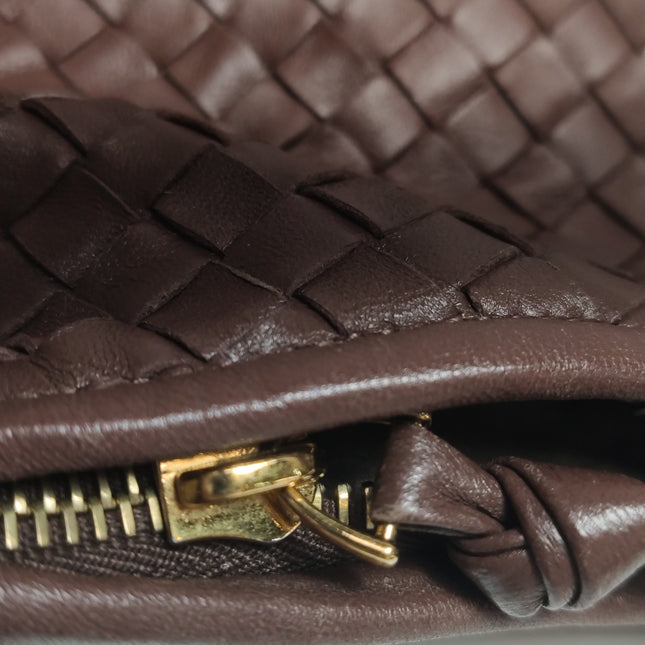 Bottega Veneta Veneta Hobo Intrecciato Chocolate Brown Medium Lambskin Leather 45cm