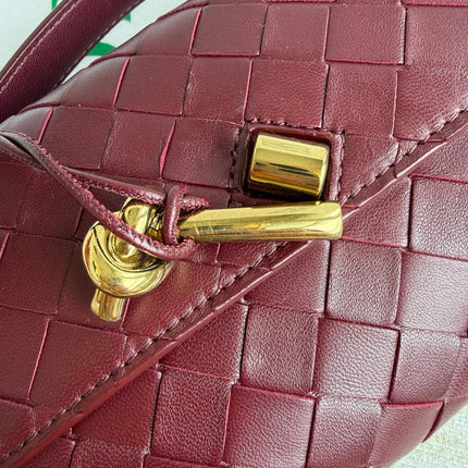 Bottega Veneta Andiamo Clutch Small Burgundy Handbag