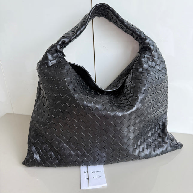 Bottega Veneta Hop Large Leather Black Hobo Bag