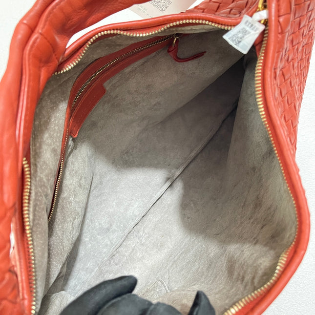 Bottega Veneta Veneta Hobo Medium Brick Red Intrecciato Leather Bag 47cm