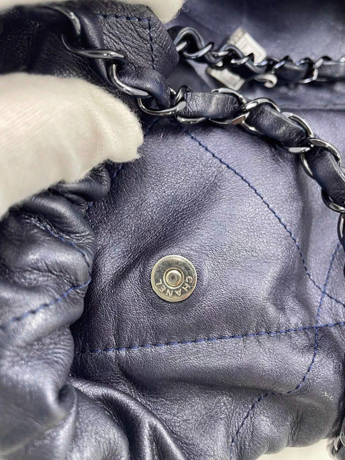 Chanel 22 Hobo Bag Medium Shiny Calfskin Leather Metallic Navy