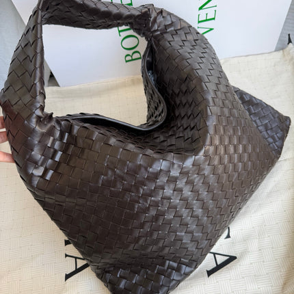 Bottega Veneta Hop Large Leather Fondant Chocolate Brown Hobo Bag