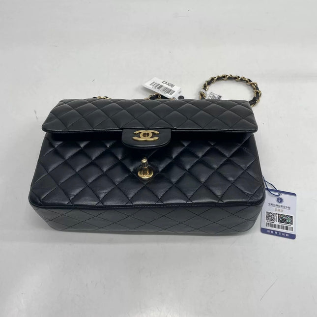 Chanel Classic Flap Medium 2015 Black Lambskin Leather Gold Hardware