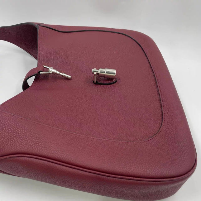 Gucci Jackie 1961 Burgundy Large Pebbled Leather Shoulder Bag with Strap