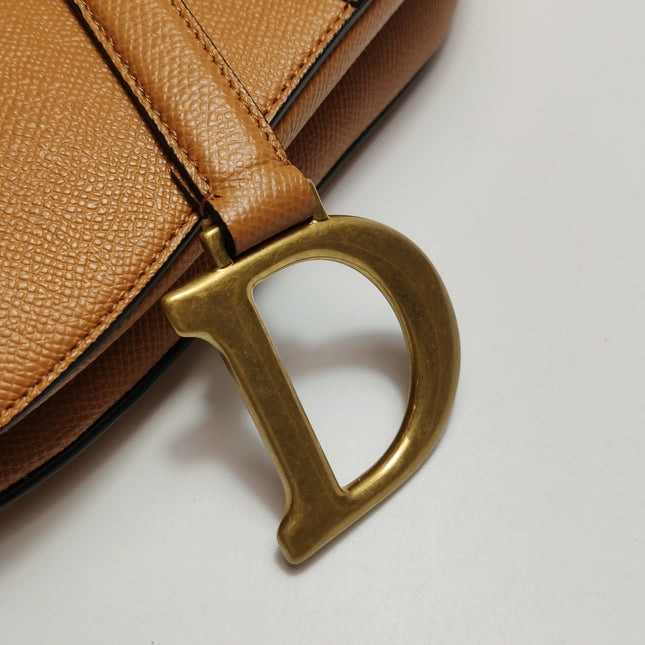Dior Saddle 2021 Medium Tan Brown Grained Calfskin Leather Bag