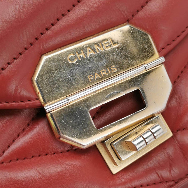 Chanel Gabrielle Flap Bag 2011-2012 Chevron Leather Medium Red Shoulder Bag