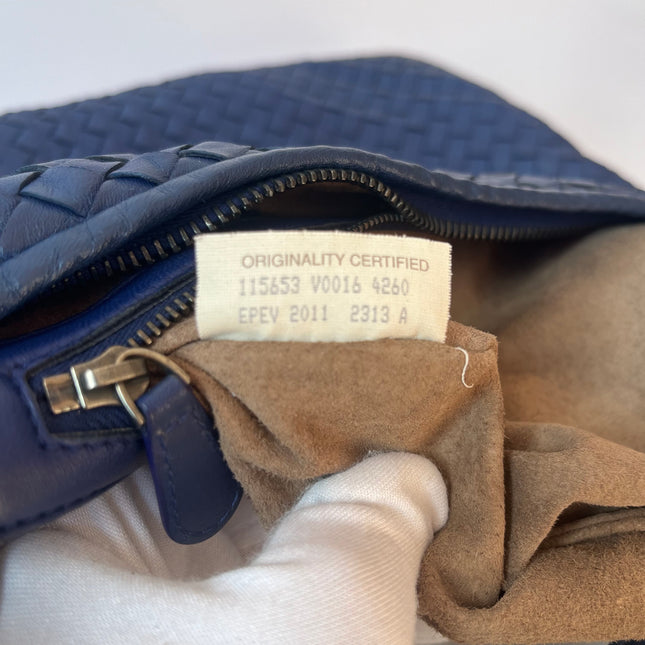 Sold Bottega Veneta Veneta Hobo Medium Navy Intrecciato Leather Bag