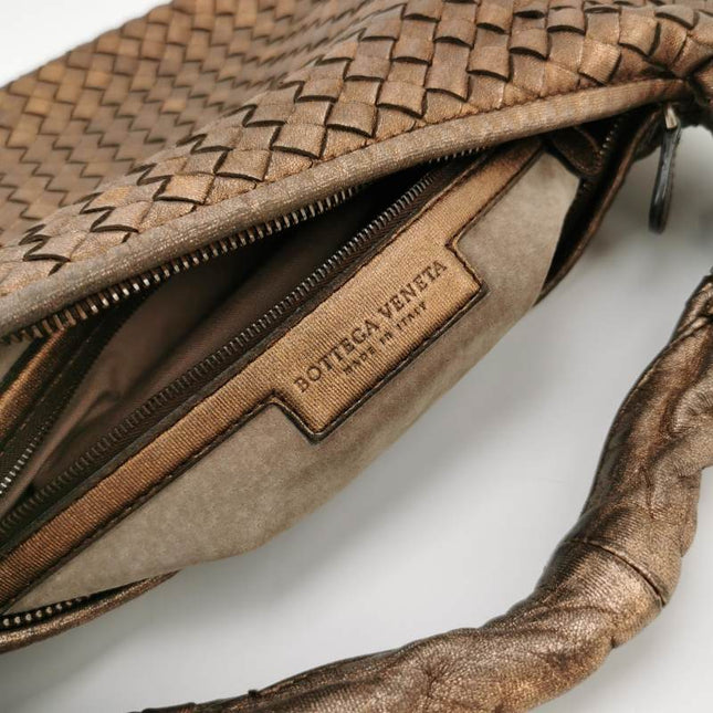 Sold Bottega Veneta Veneta Hobo Metallic Copper Leather Medium 38.5