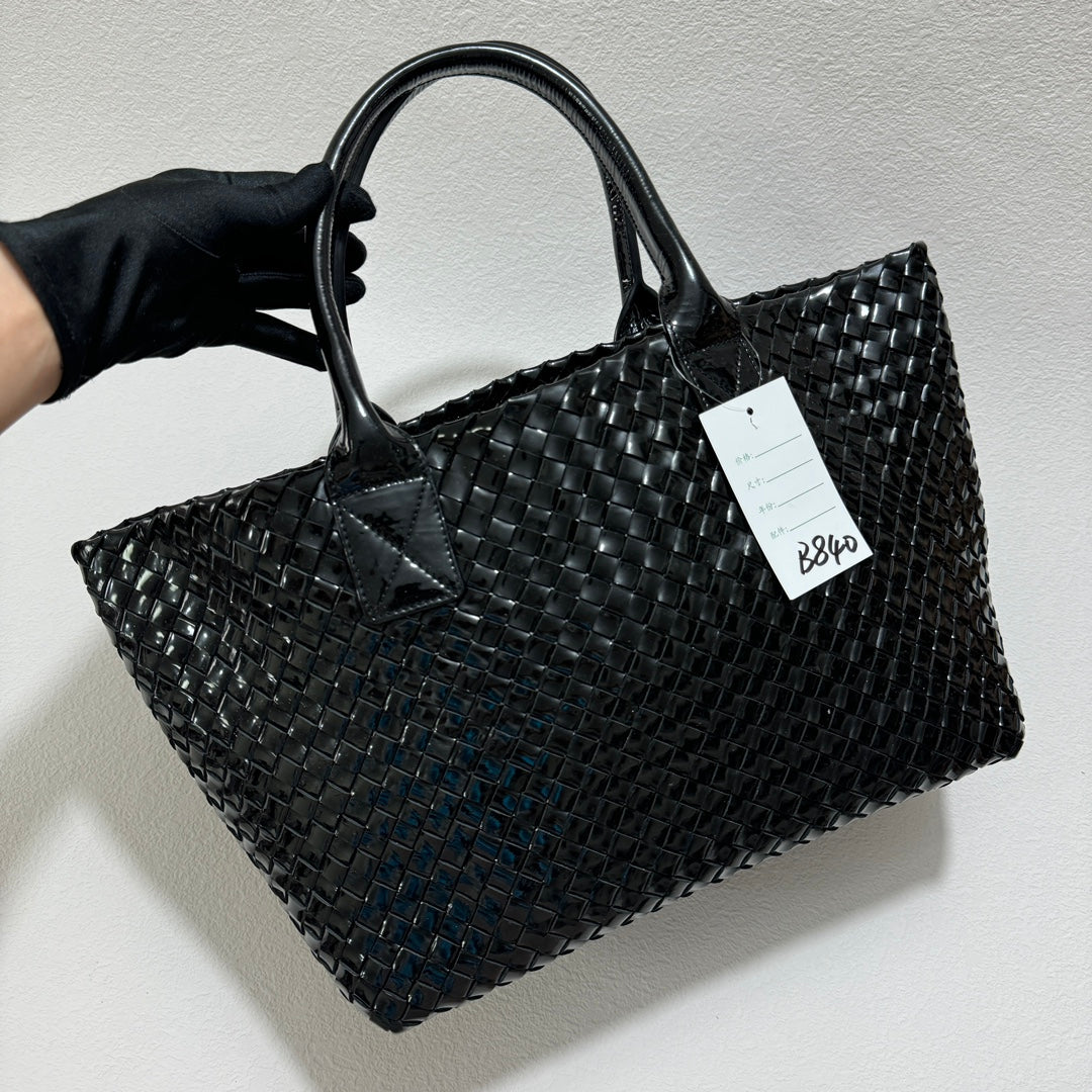 Bottega Veneta Cabat Small Intreccio Patent Leather Tote Bag Black