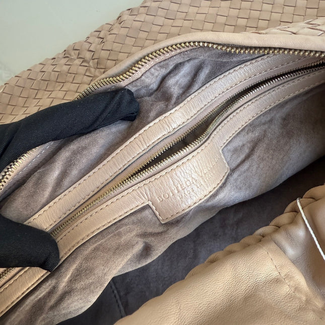 Bottega Veneta Veneta Hobo Maxi Almond Beige Intrecciato Leather Bag 51cm