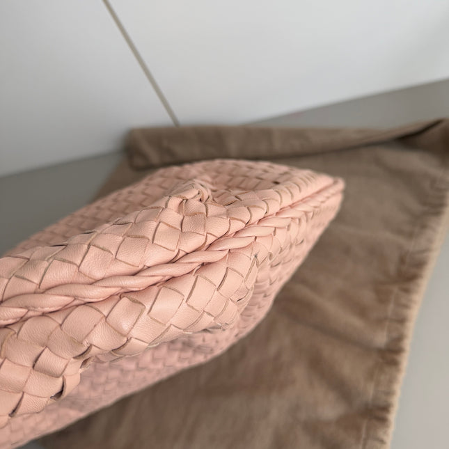 Bottega Veneta Veneta Hobo Intrecciato Light Almond Pink Intrecciato Leather Bag 48cm