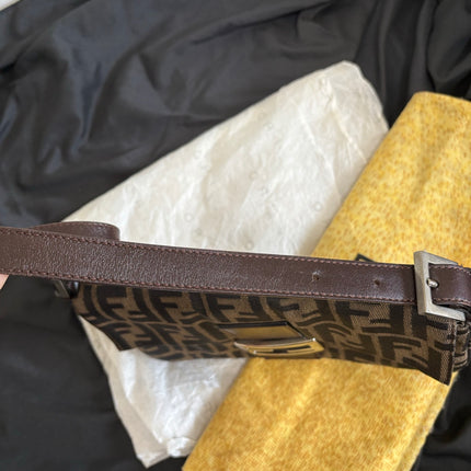Fendi Baguette Classic Zucca Print Fendi Monogram