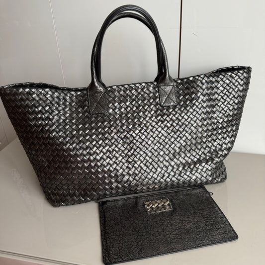 Bottega Veneta Cabat Maxi Intreccio Leather Tote Bag Metallic 50cm-Luxbags