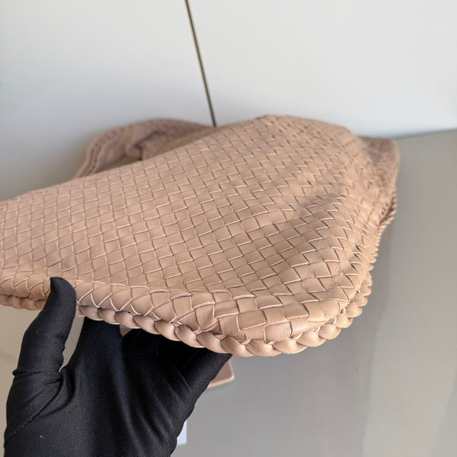 Bottega Veneta Veneta Hobo Maxi Almond Beige Intrecciato Leather Bag 51cm