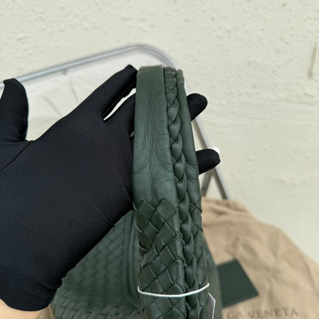 Sold Bottega Veneta Veneta Hobo Large Dark Green 47cm Lambskin Leather