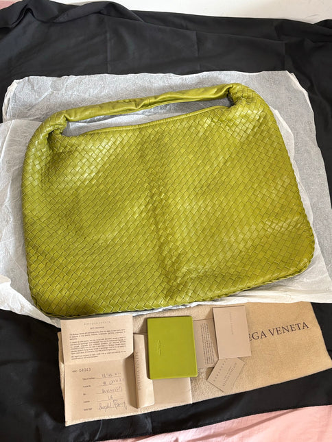 Bottega Veneta Veneta Hobo Maxi Avocado Green Intrecciato Leather Bag 50cm