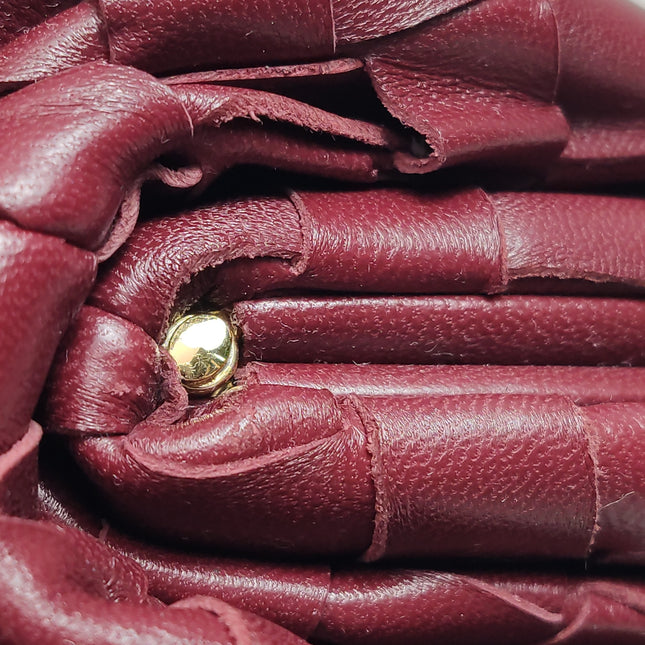 Bottega Veneta Pouch Mini Intrecciato Burgundy Lambskin Leather Crossbody Bag