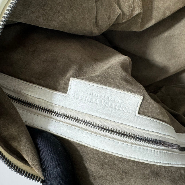 Bottega Veneta Maxi Convertible Tote Bag White Leather Two-way Carry 50cm