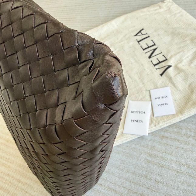 Bottega Veneta Hop Hobo Small Fondant Dark Chocolate Brown Leather 40cm