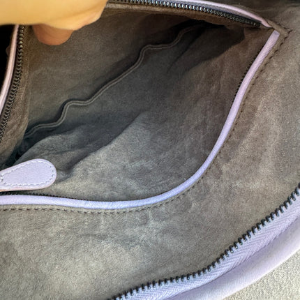 Sold Bottega Veneta Veneta Hobo Medium Lilac Lavender Intrecciato Leather Bag 40cm